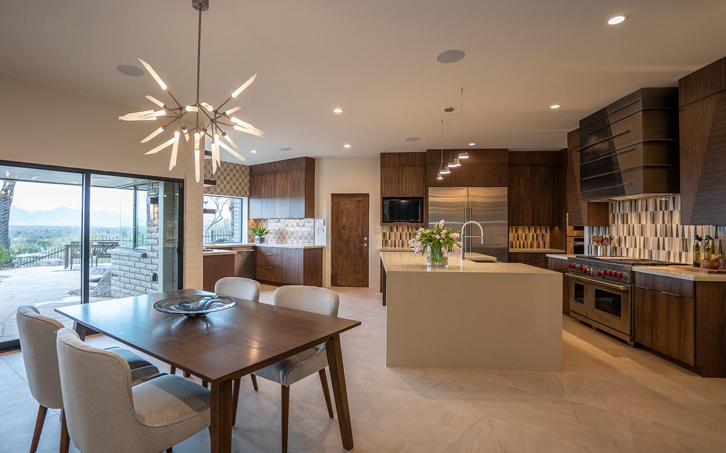 PROJECT-FEATURE-Images_0002_A3-Hummingbird-08-Stearns-Drury-Residence