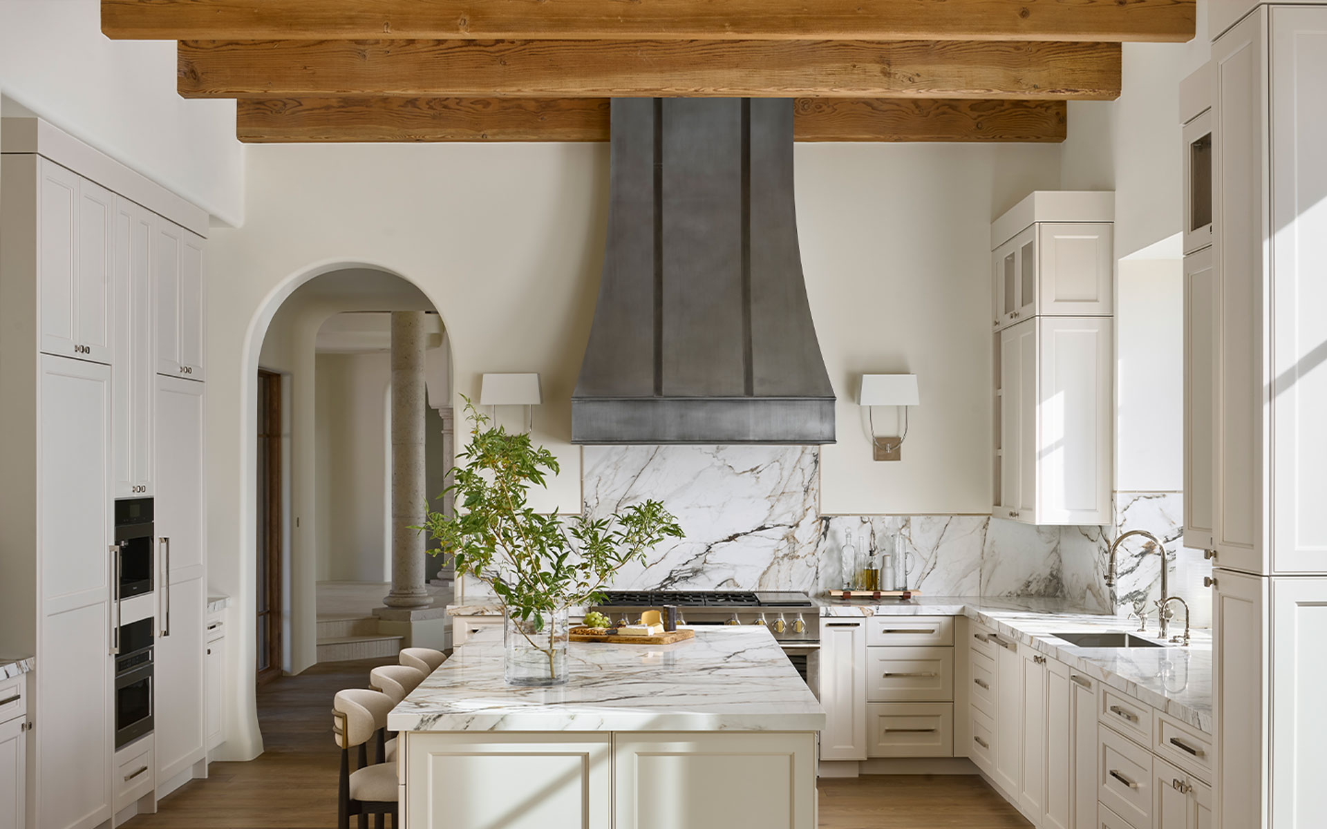 The view of the range in the kitchen at the Paradise Estate in Paradise Valley Arizona