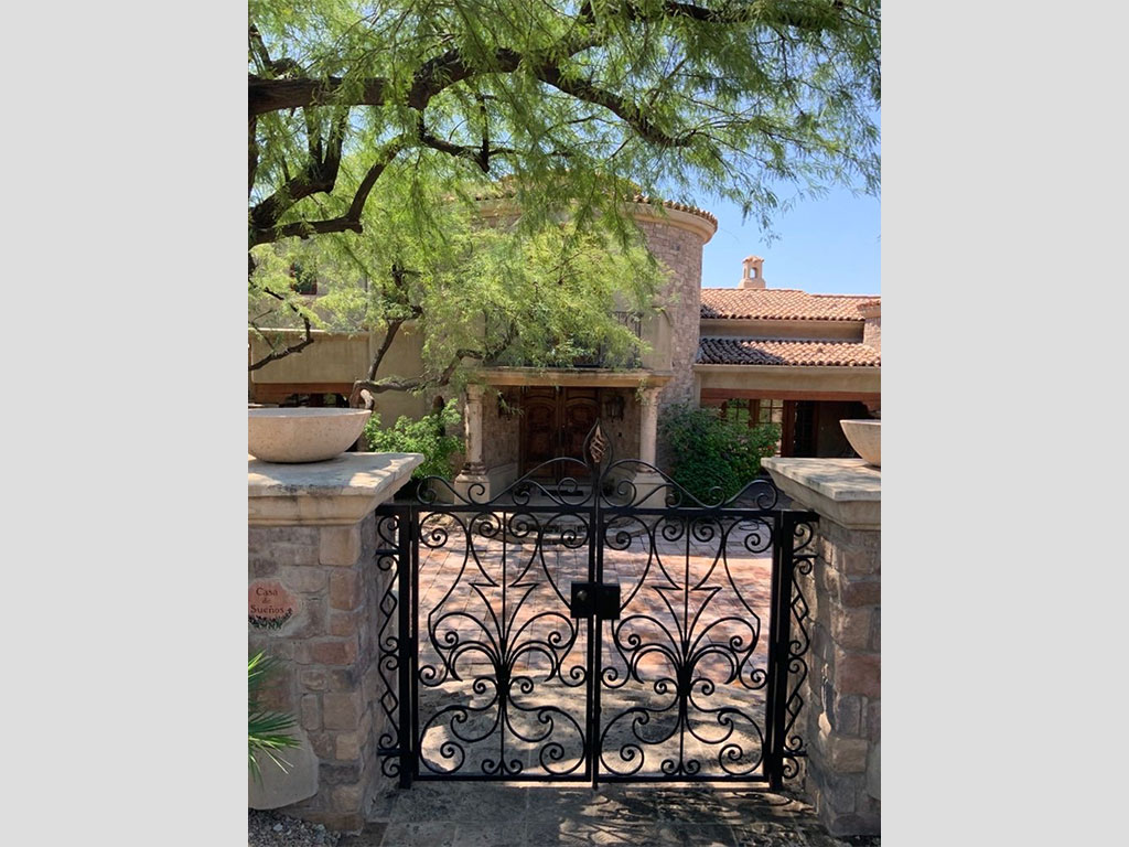 Paradise Manor Exterior Before